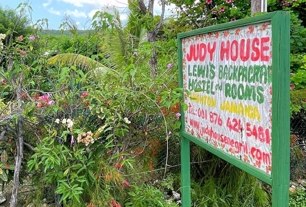 Judy House 2 - Lewis Backpacker Hostel Little Bay 자메이카