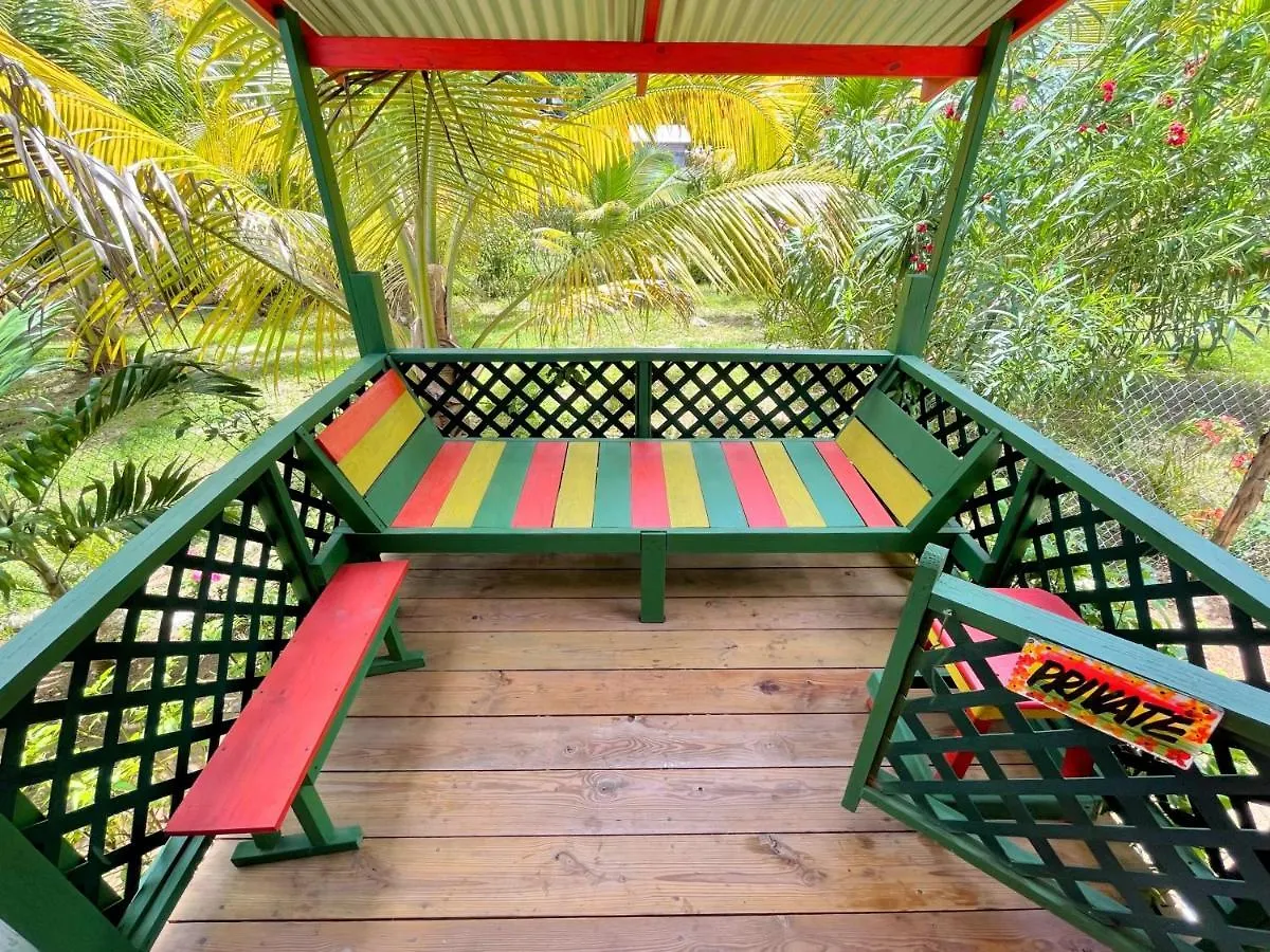 Judy House 2 - Lewis Backpacker Hostel Little Bay 자메이카
