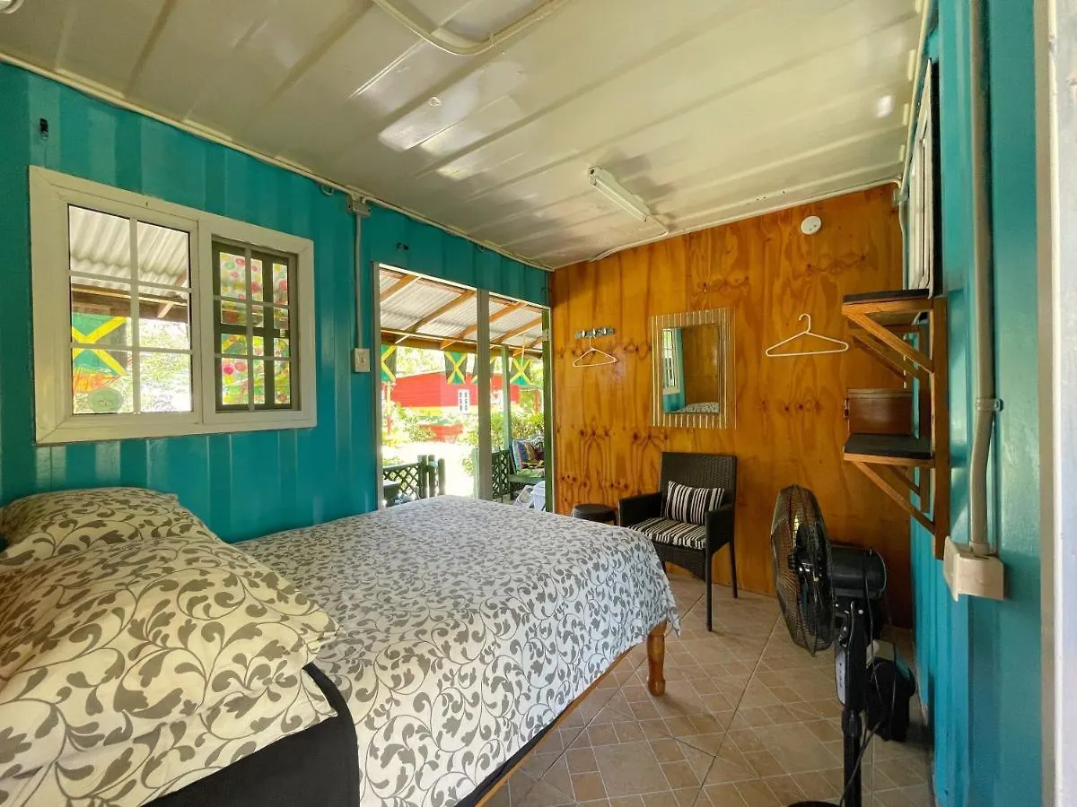 Judy House 2 - Lewis Backpacker Hostel Little Bay 자메이카